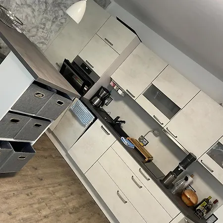 Moebliertes Nord - Neben Bp 公寓 *