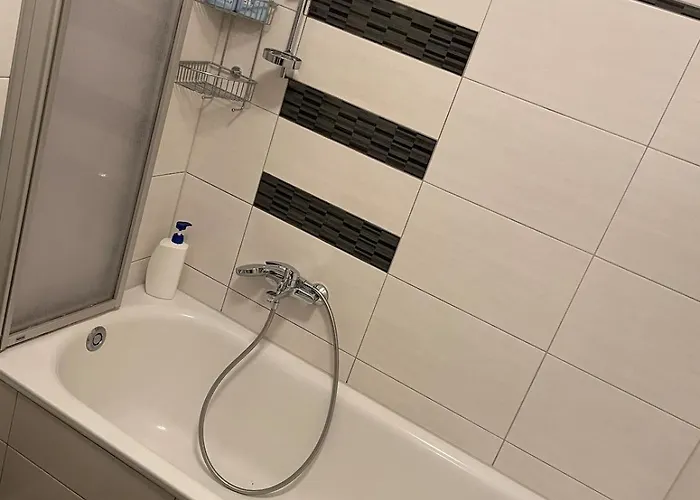 Moebliertes Nord - Neben Bp 公寓 *