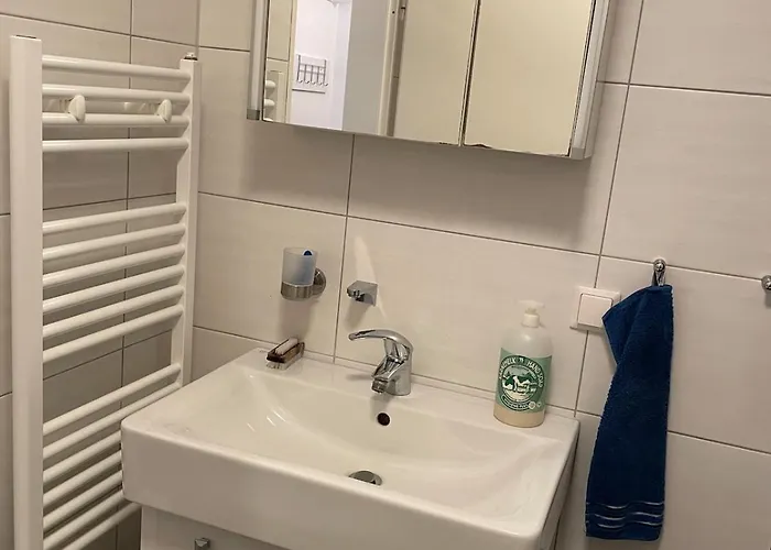 Moebliertes Nord - Neben Bp 公寓 *